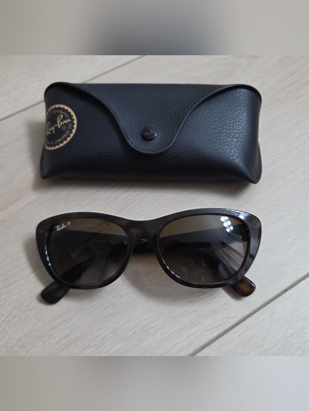 Ray-Ban Women's Tortoiseshell Polarized Sunglasses - Brown